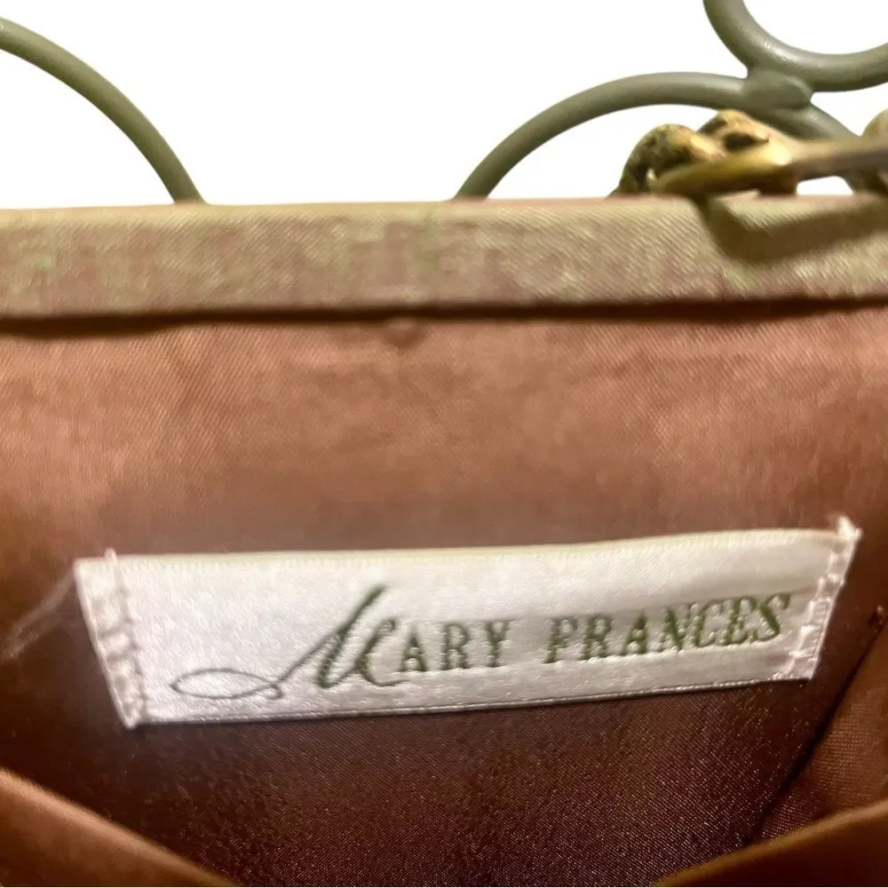 Mary Frances purse - Picture 2 of 10